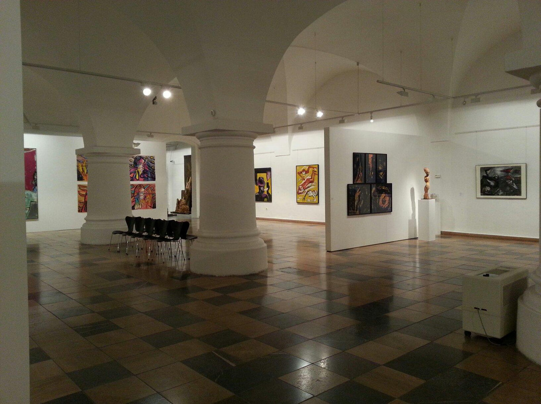 Brandenburg State Museum of Modern Art | Town hall景点图片
