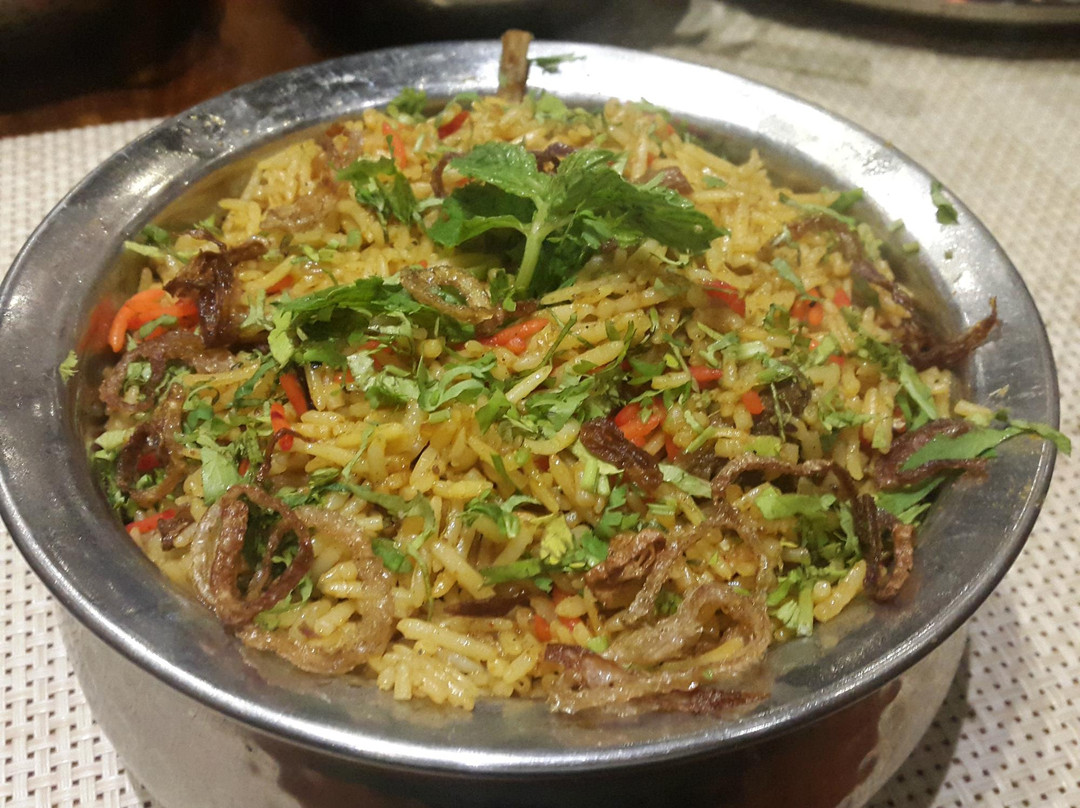 Garat Pur Bas餐馆和美食-Ambarsari Chowk