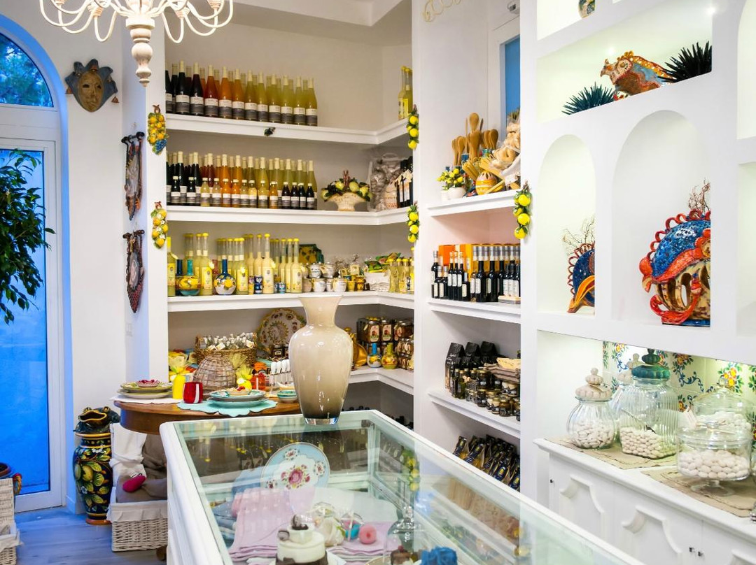 Boutique Carla景点图片