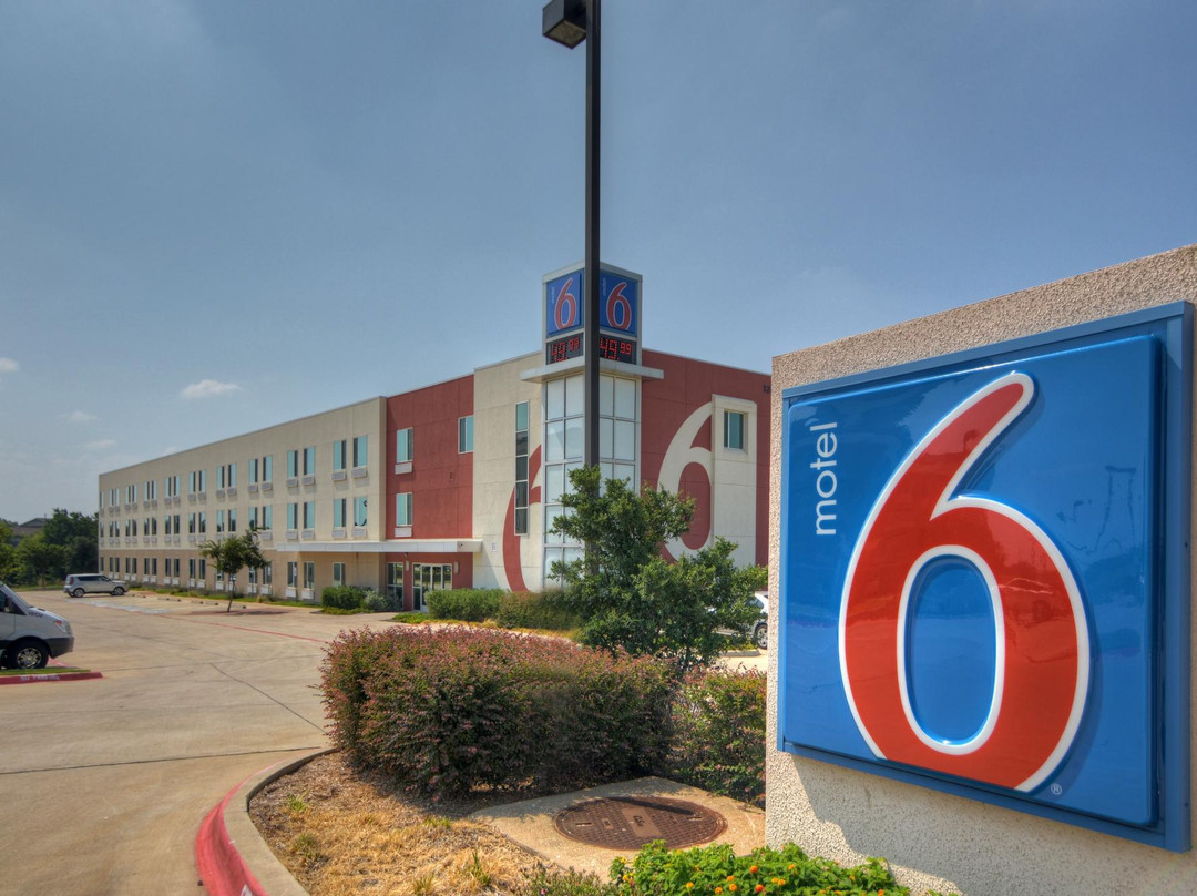 Haslet酒店住宿-Motel 6 Roanoke, TX - Northlake - Speedway