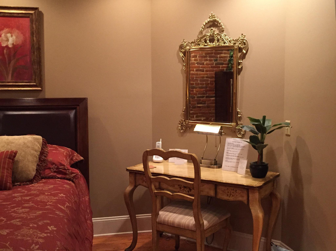 Inn on the Square主图