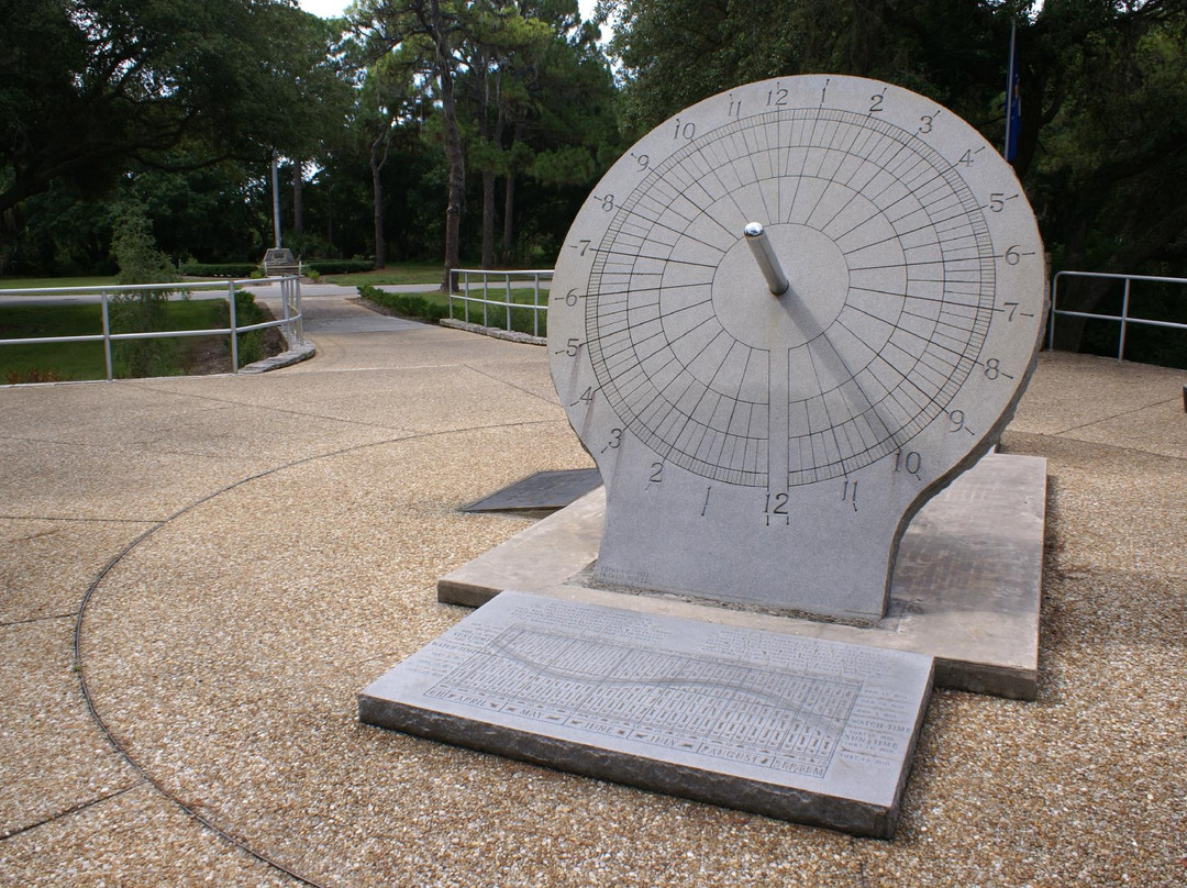 War Veterans' Memorial Park景点图片