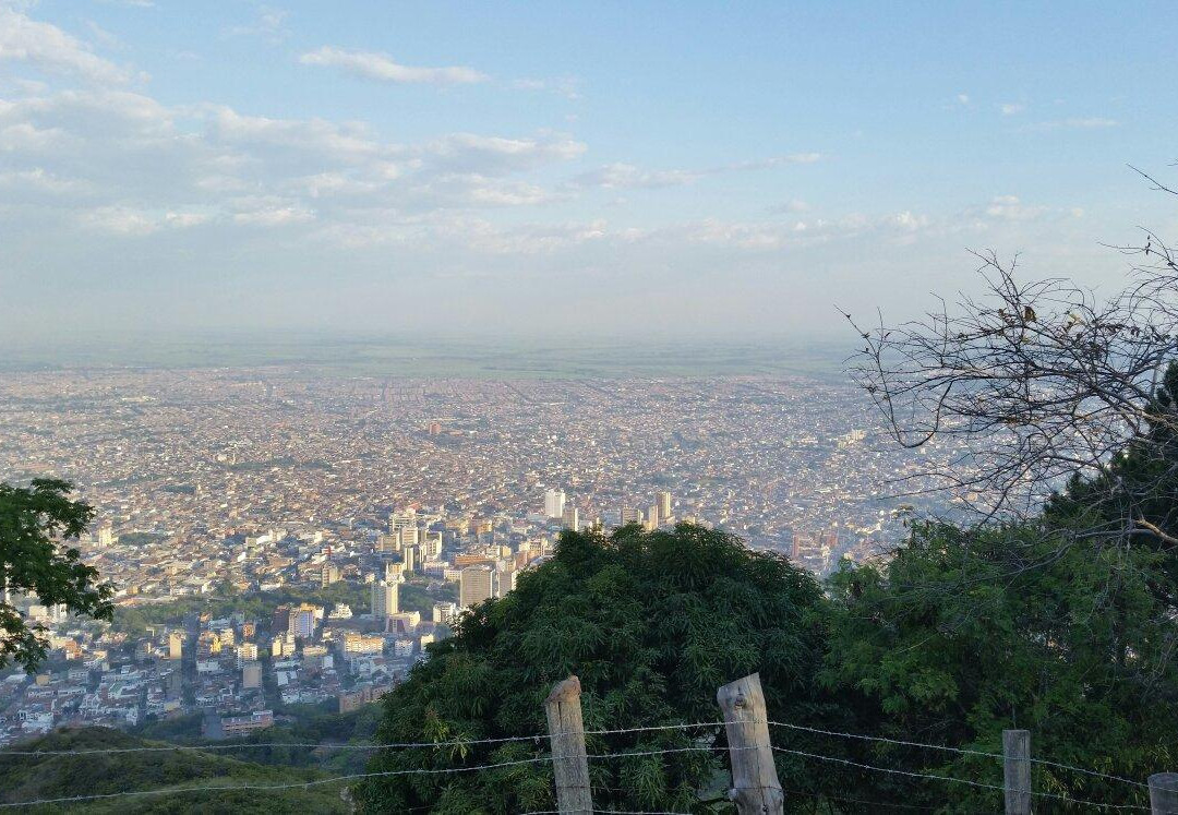 Cerro de Las Tres Cruces-卡利必去景点