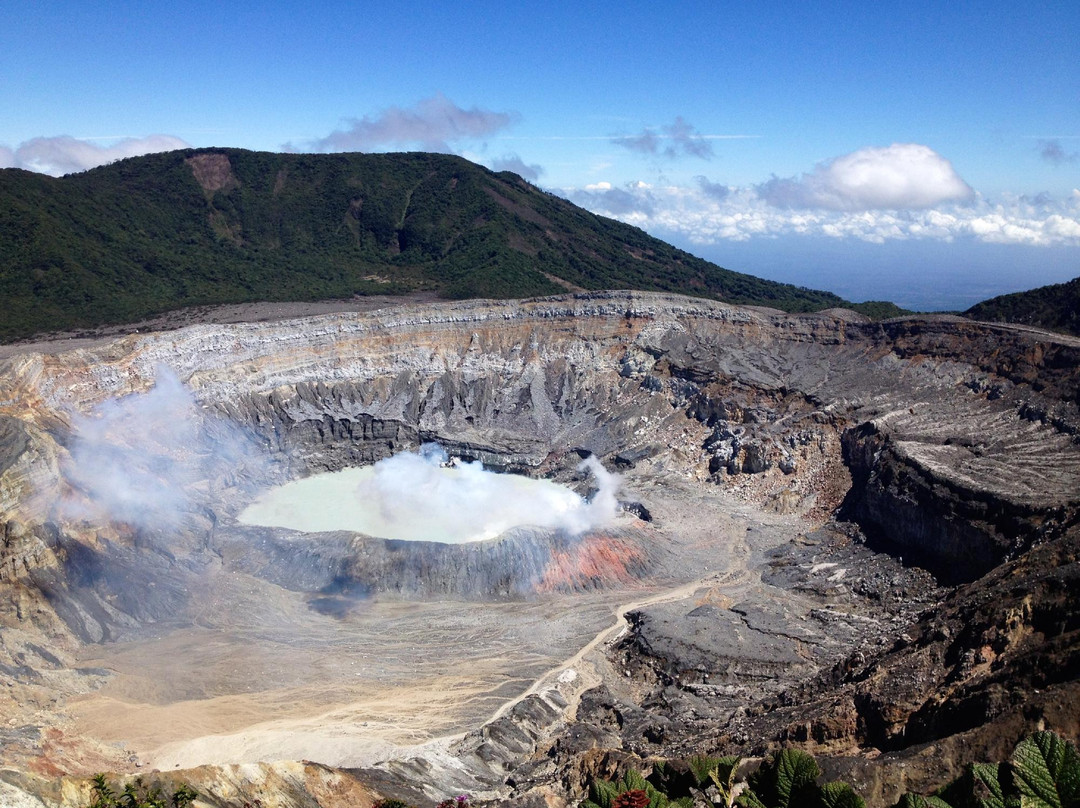 Poas Volcano景点图片