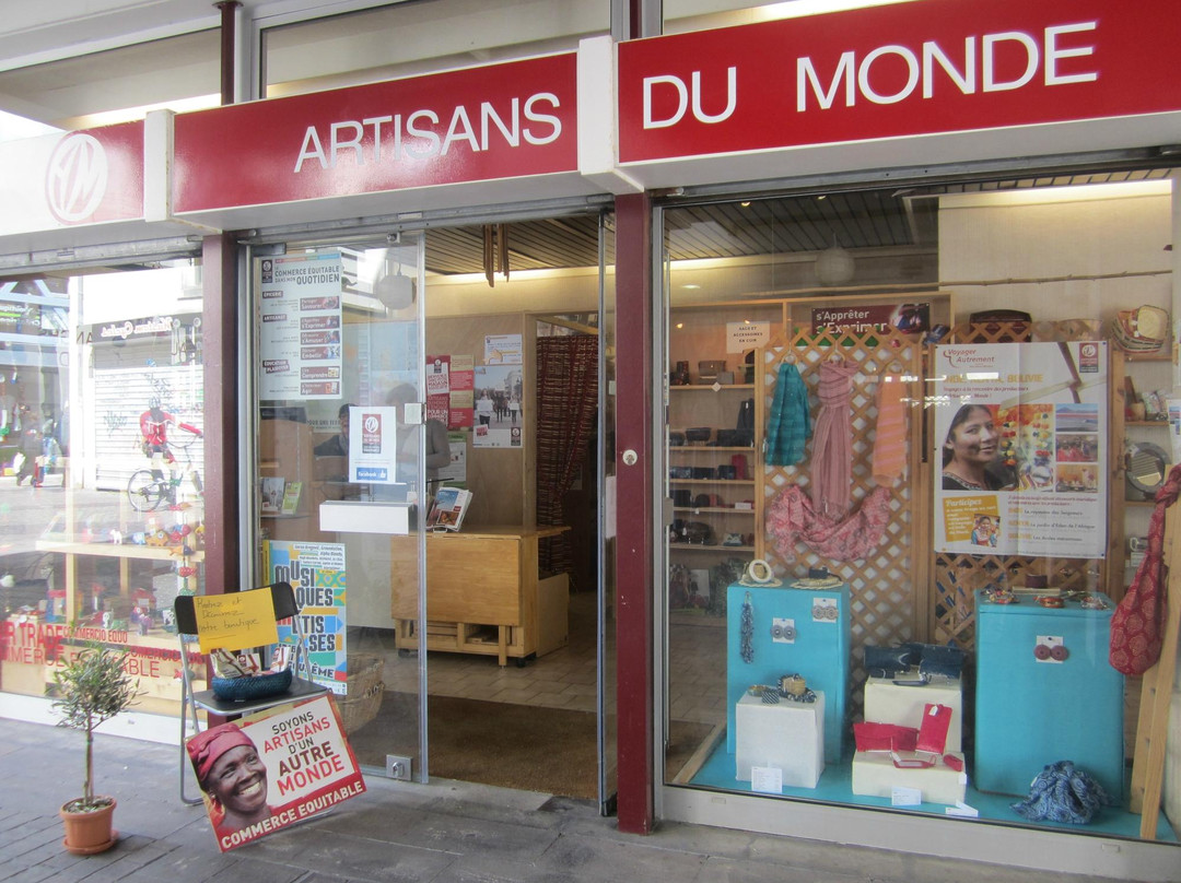 Boutique Artisans du Monde-拉罗谢尔必去景点