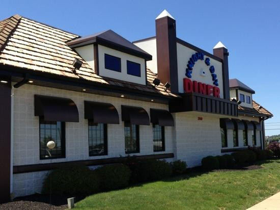 利蒂茨餐馆和美食-Knight and Day Diner