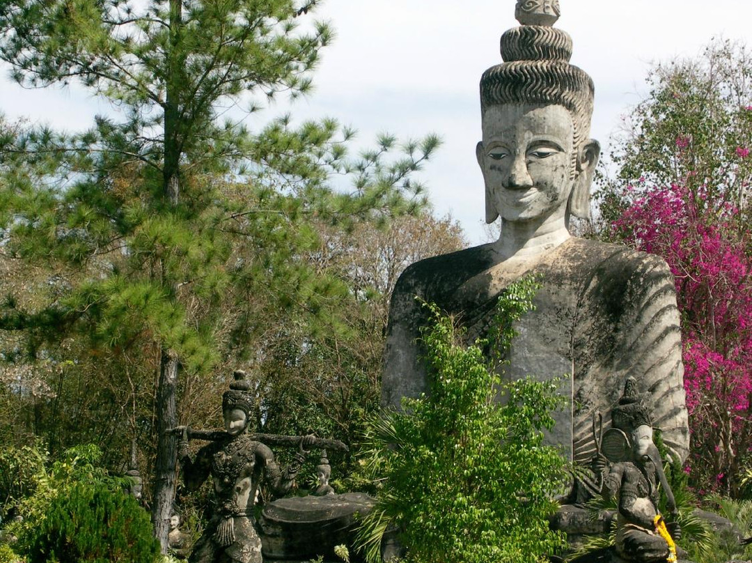 Sala Kaew Ku (Wat Khaek)景点图片