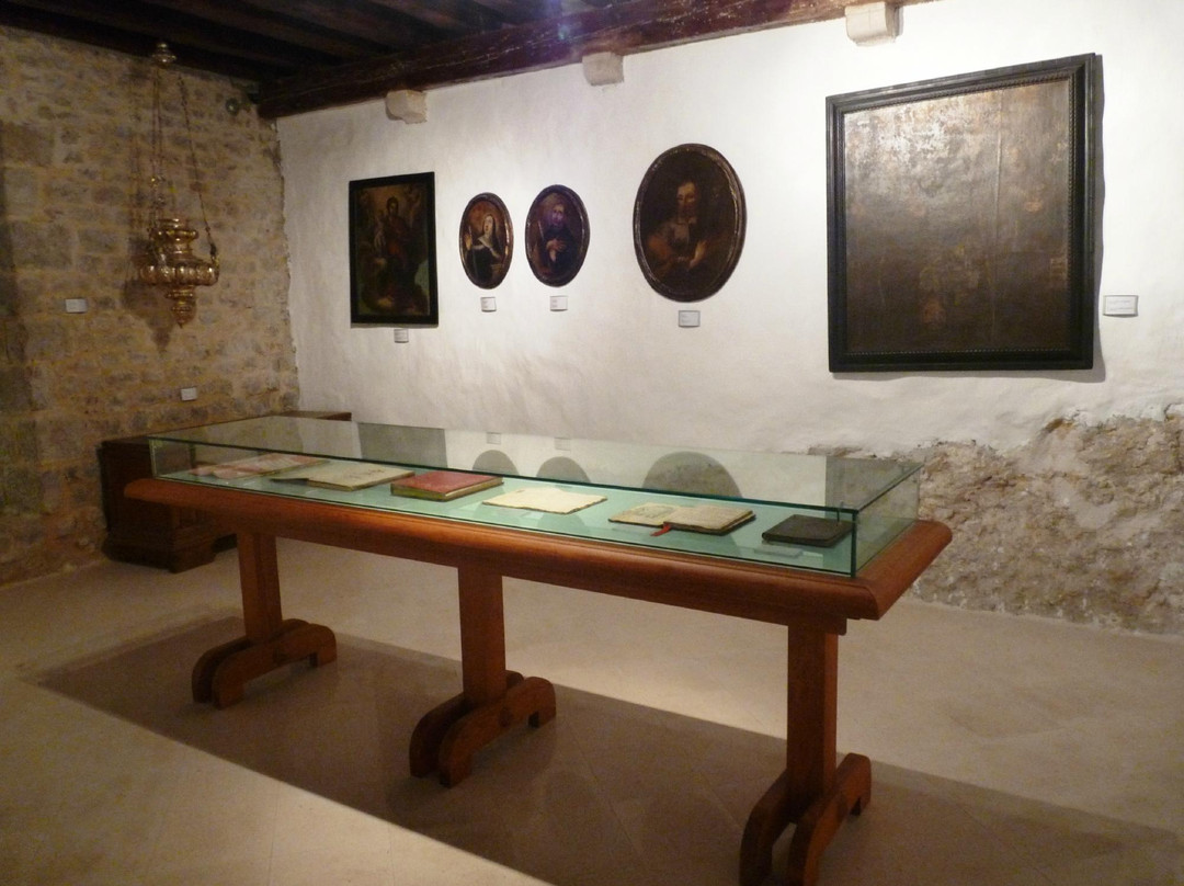 Benedictine Convent of St. Luc景点图片