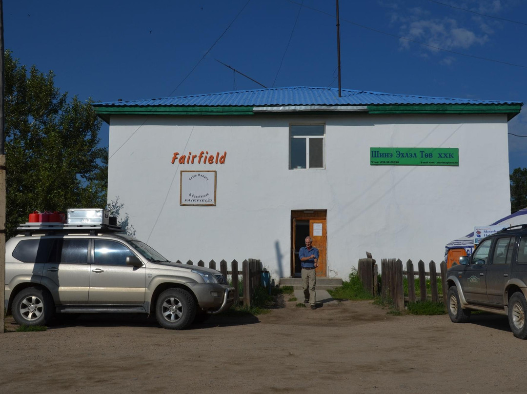 Fairfield Guesthouse & Travel