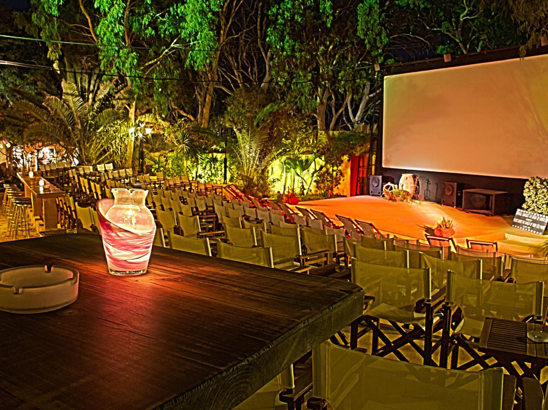 Open Air Cinema Kamari景点图片