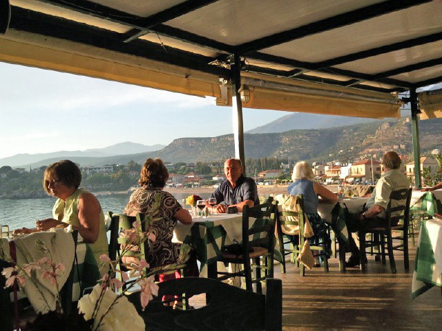 Pefko Taverna