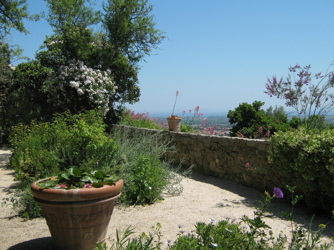 Parc St Bernard-耶尔必去景点