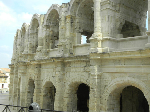 A la Francaise! Provence-阿维尼翁必去景点
