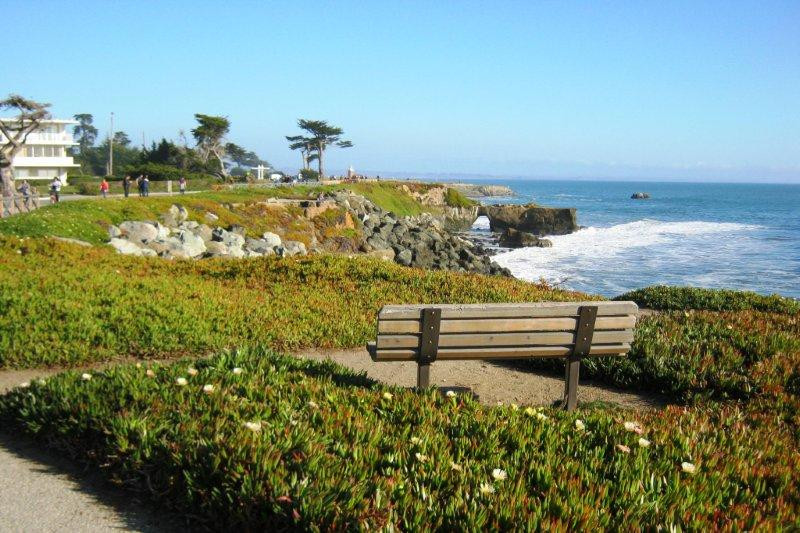 西崖路-圣克鲁斯必去景点