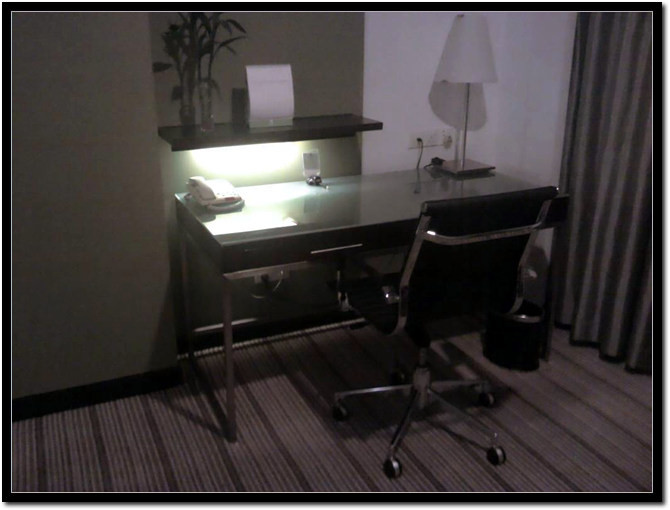 上海古井假日酒店主图