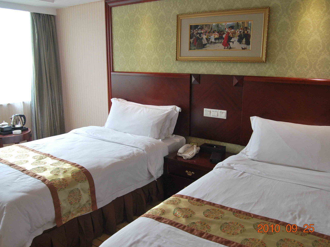 维也纳国际酒店（广州火车站三元里地铁站店）主图