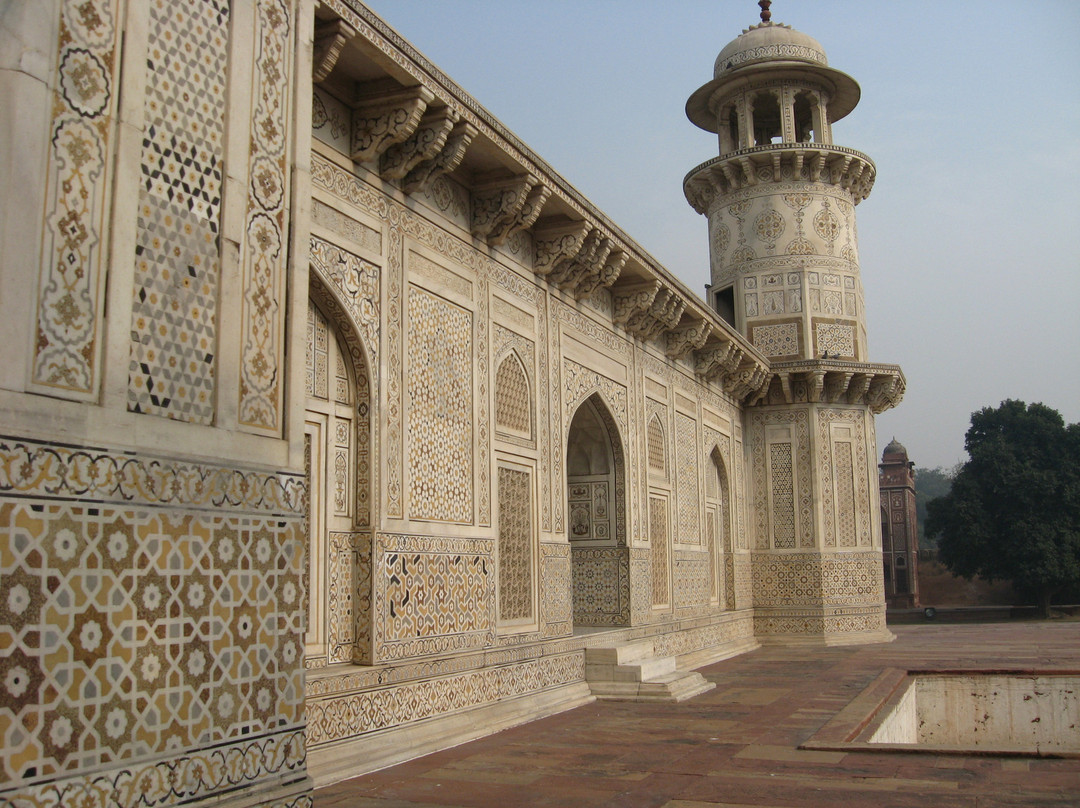 Itmad-ud-Daula-阿格拉必去景点