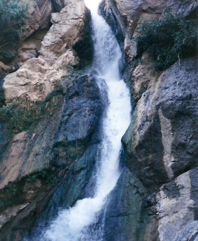 Shalmash Waterfall景点图片