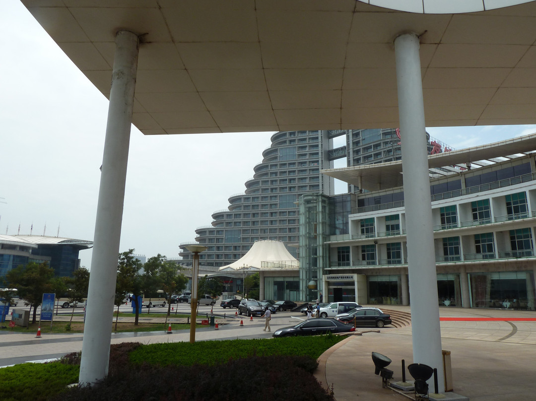 蓝海国际大饭店主图