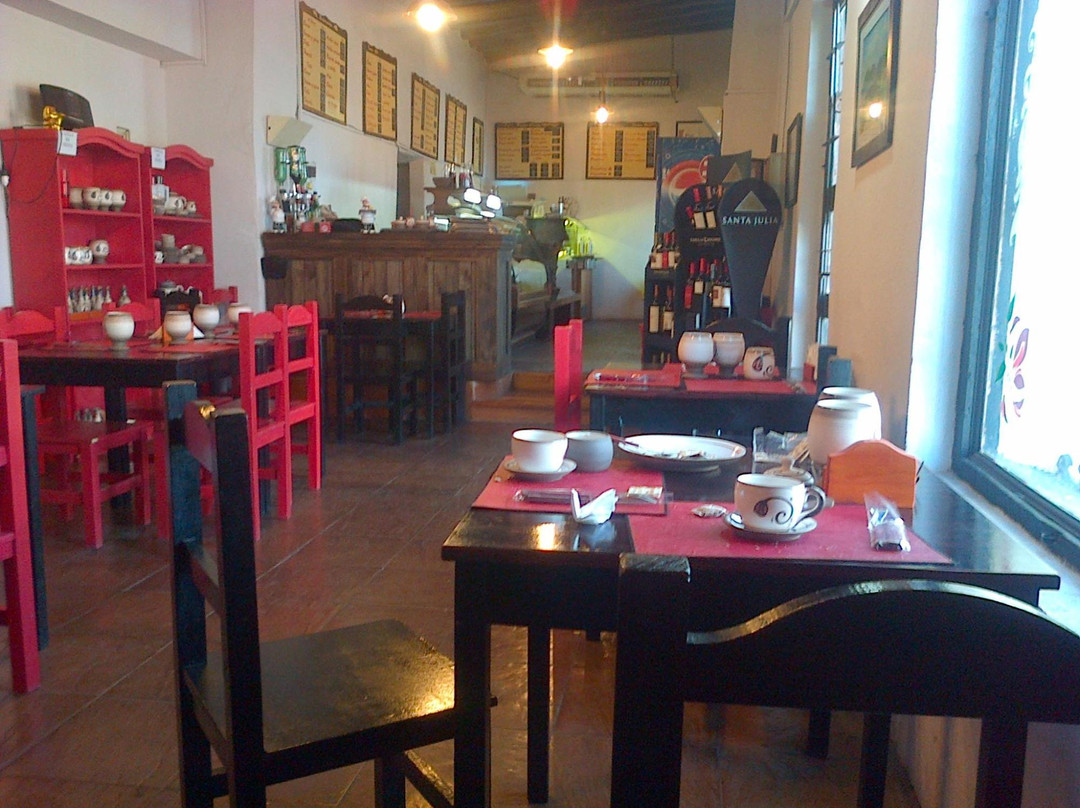 Villa De Merlo餐馆和美食-Las Portenas