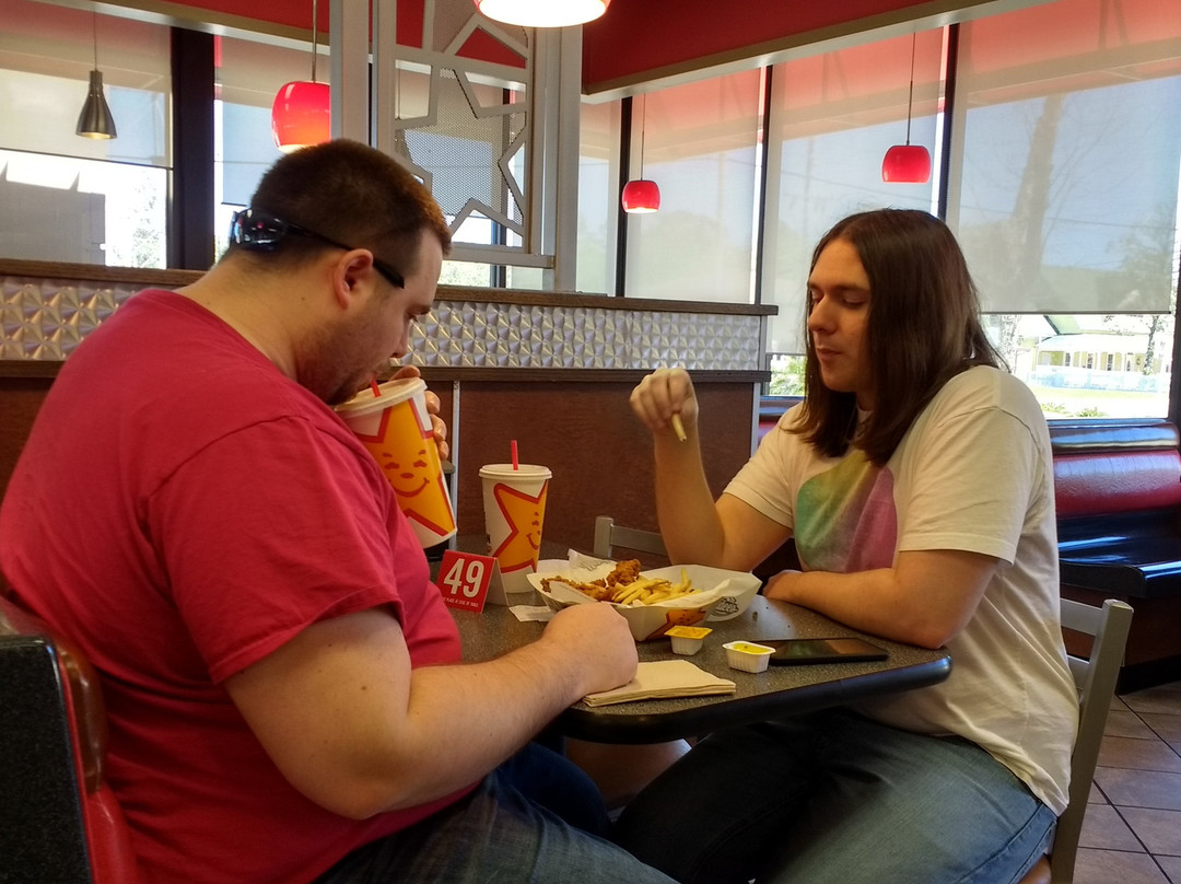 Saint George餐馆和美食-Hardee's