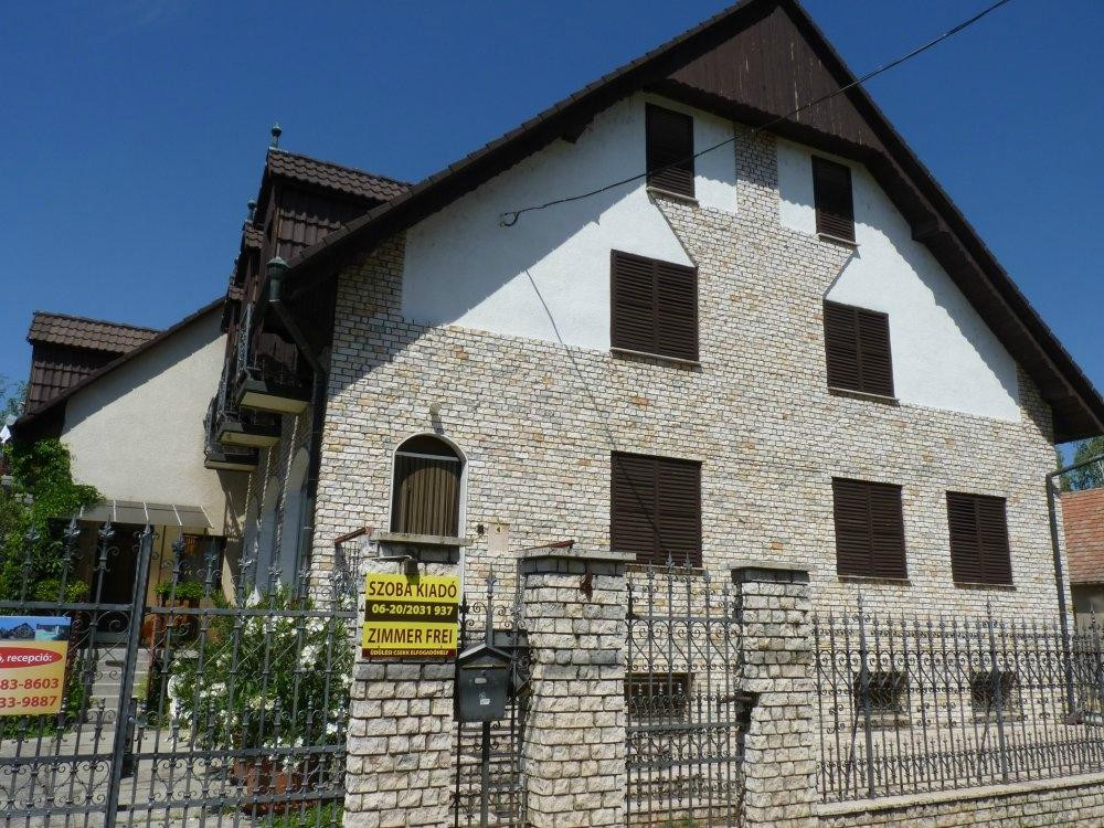 Rozsa Apartman