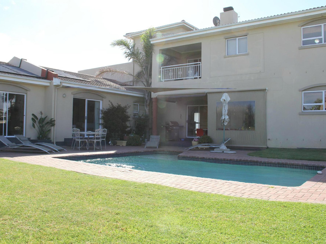 Sunset Beach酒店住宿-Carmel Huys Lodge