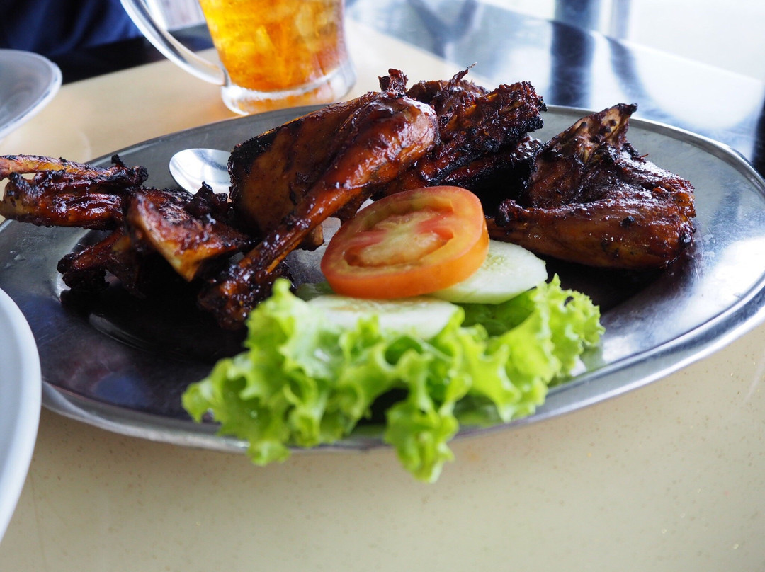 Restoran Rindu Alam Puncak主图