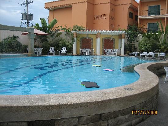 Pacific Breeze Hotel & Resort