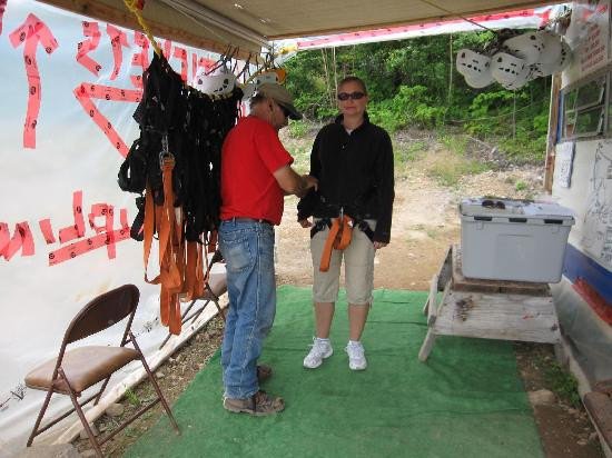 Anchors Above Zipline-新斯科舍必去景点