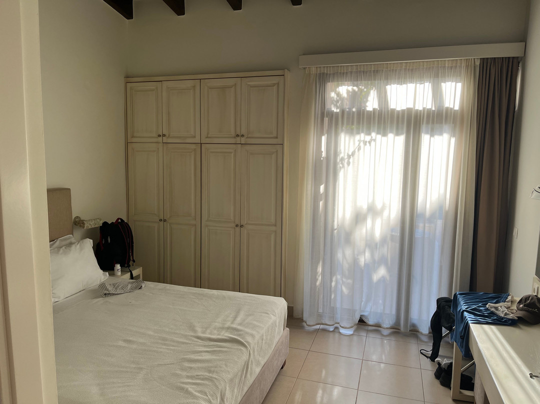 Althea Village Hotel主图