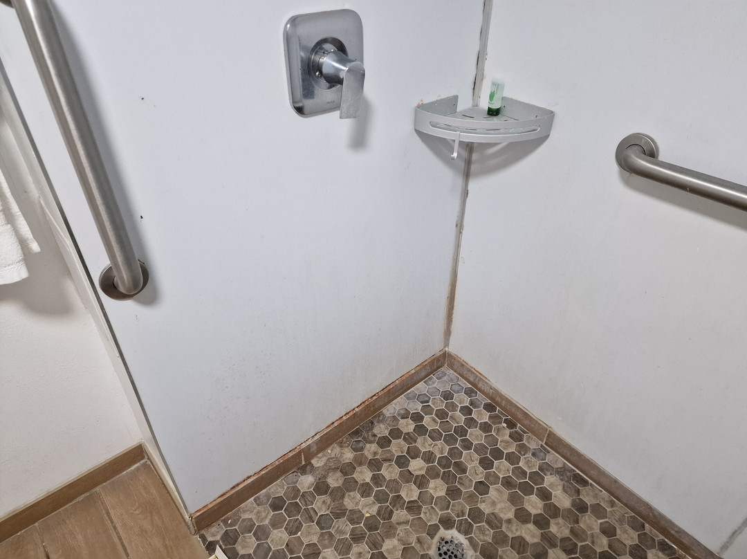 山谷汽车旅馆主图