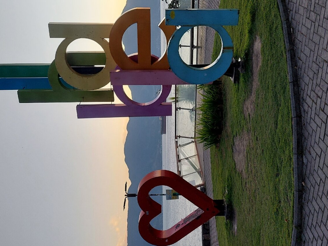 Praia de Santa Tereza-伊利亚贝拉必去景点