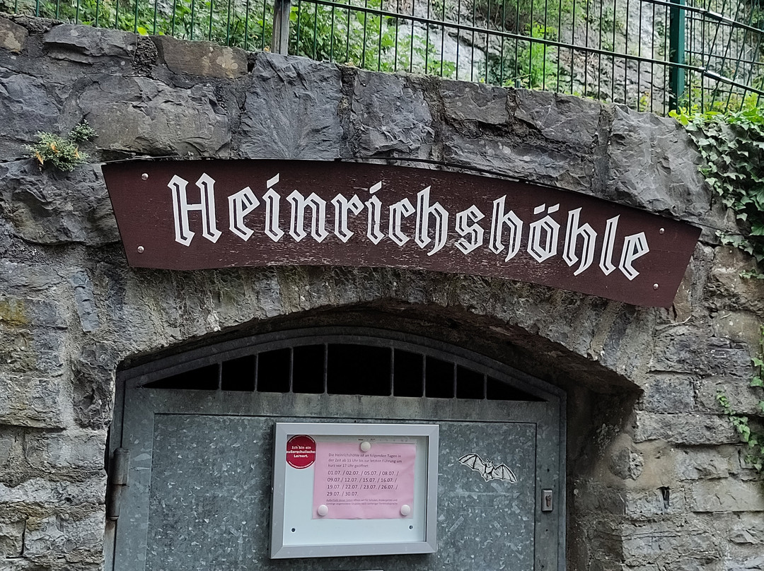 Heinrichshöhle