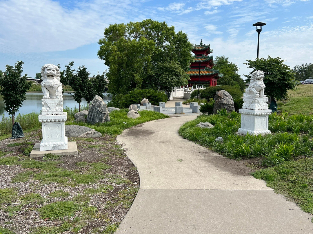 Robert D. Ray Asian Gardens景点图片