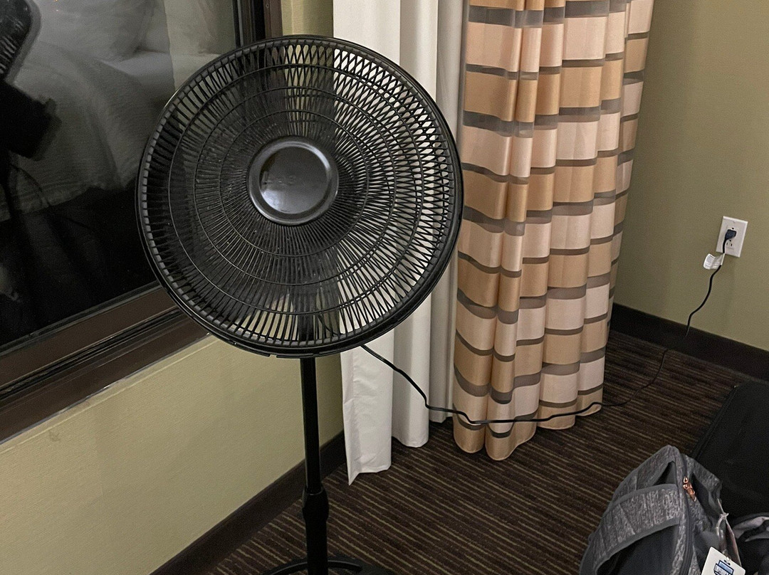 伊萨卡万怡酒店主图