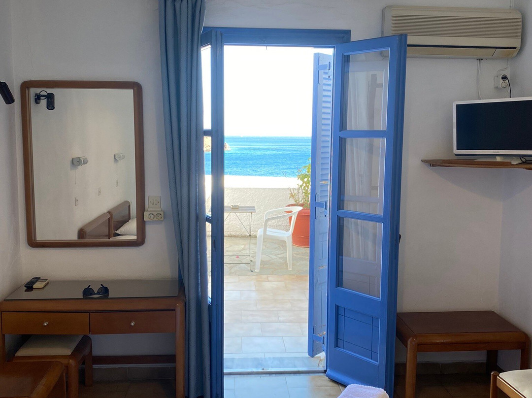 Blue Bay Hotel主图