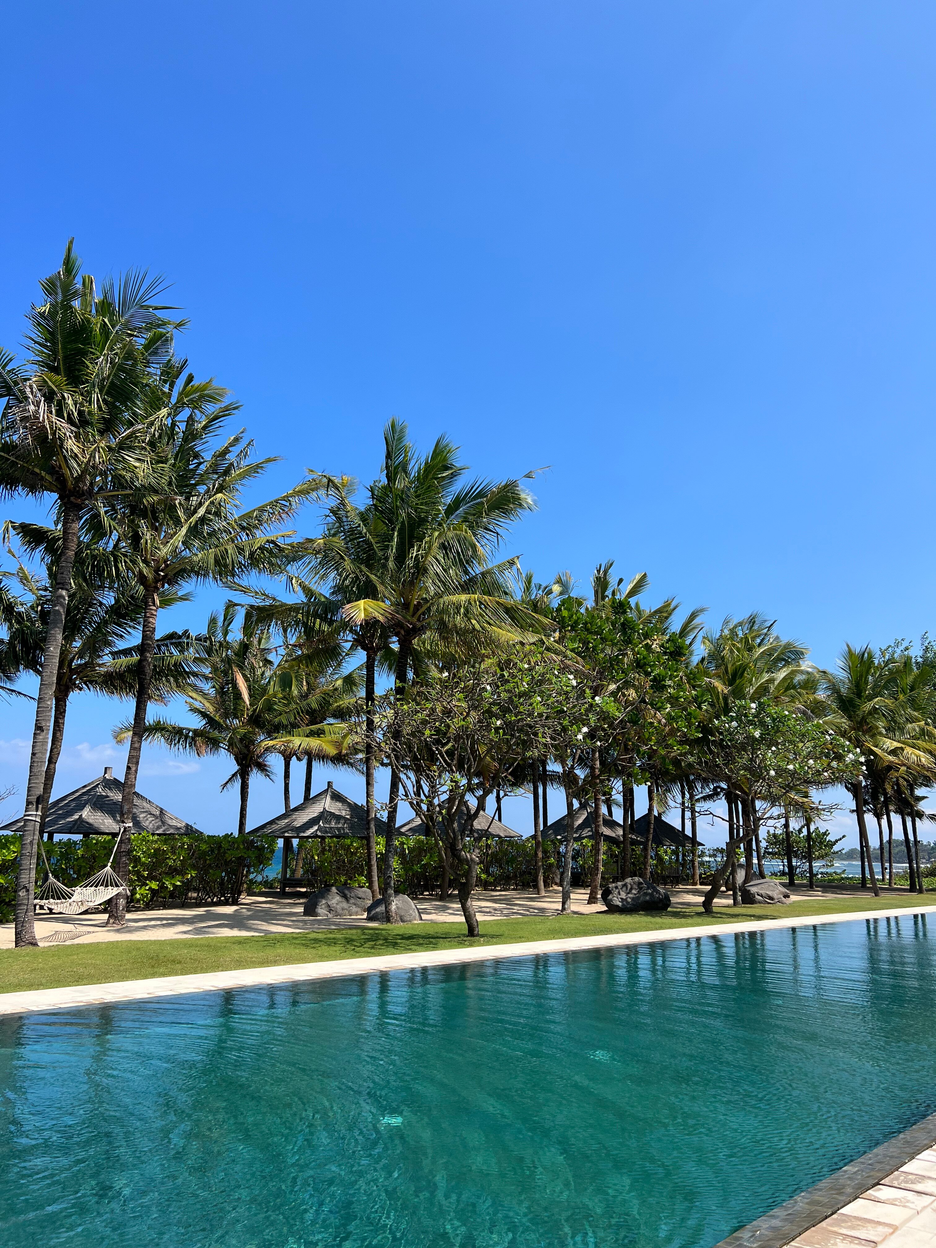 Komaneka at Keramas Beach-泳池