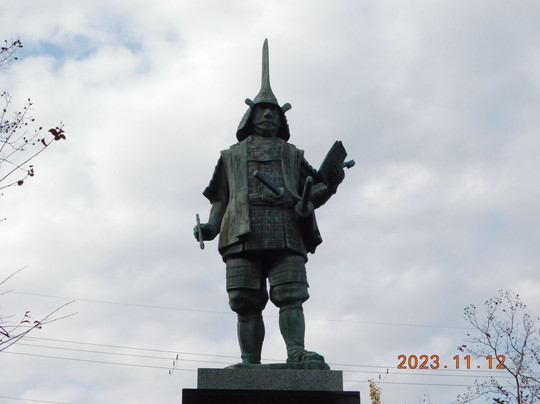 Gamo Ujisato Bronze Statue-日野町必去景点