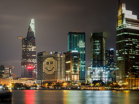 西贡河畔酒店主图