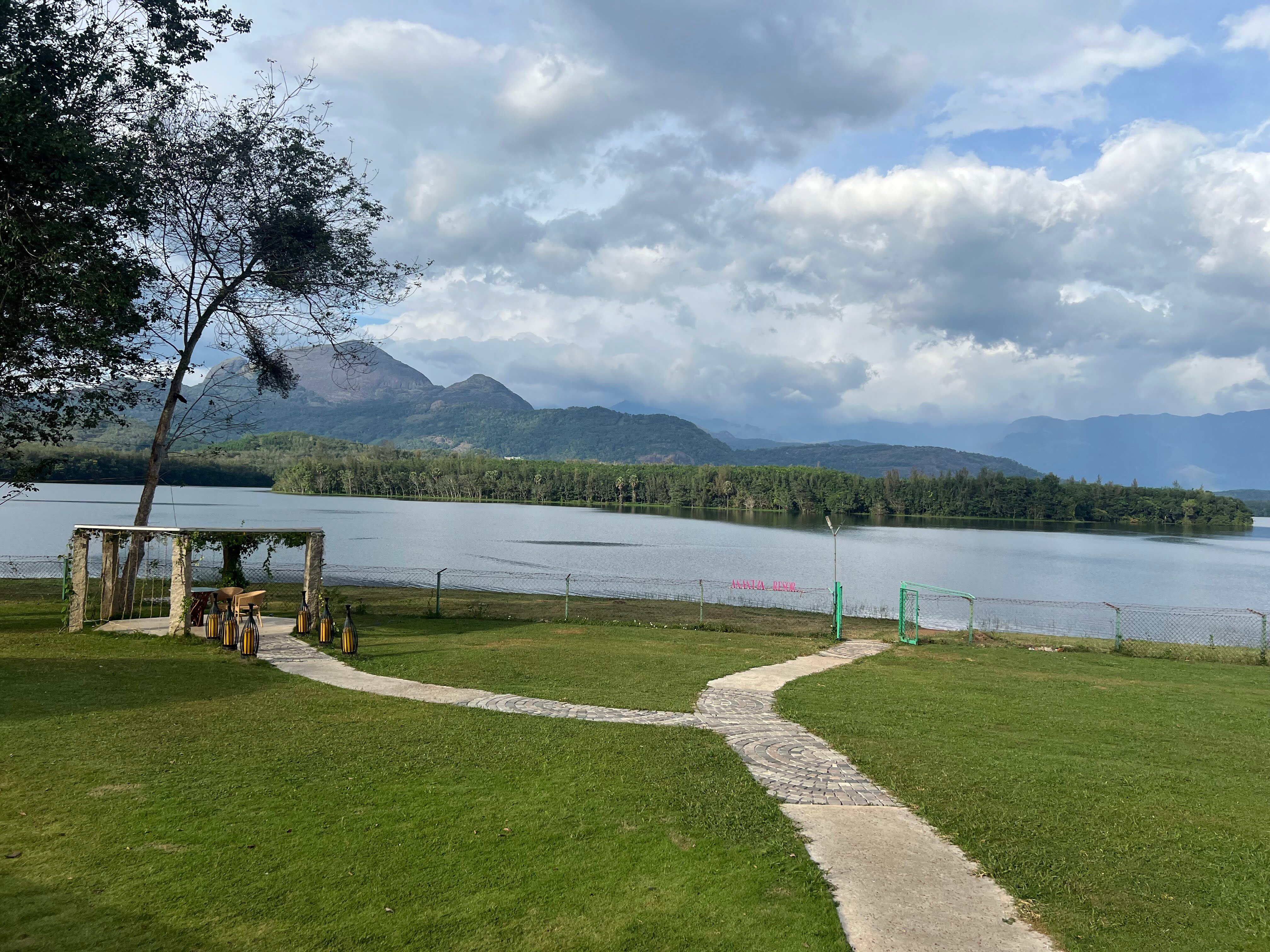 Anantya by the Lake-浴室