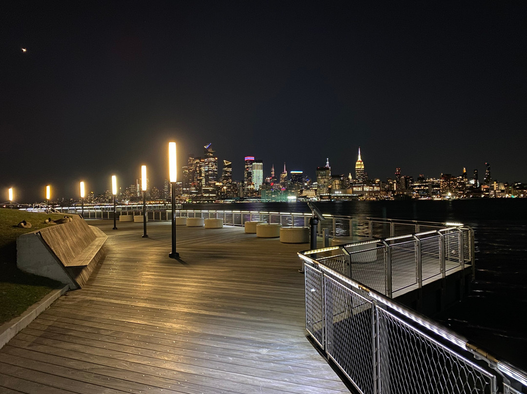 Pier A Park景点图片