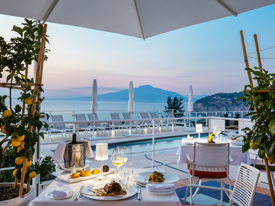 Tonì Mediterranean Cuisine & Wonderful View
