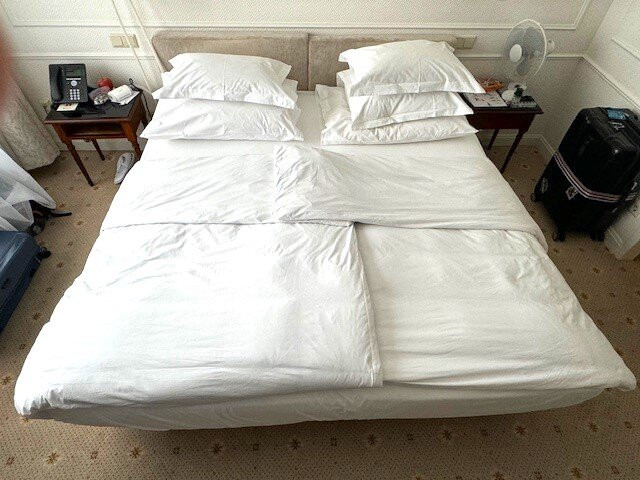 克拉瓦兹大酒店主图