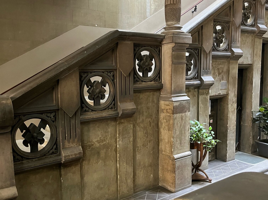 赫罗纳旅馆主图