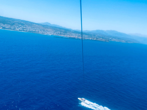 Ikarus Watersports-雷斯蒙必去景点