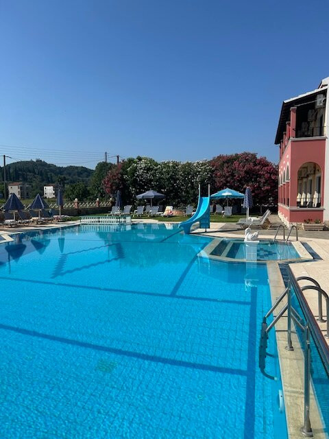 Spiros Apartments主图