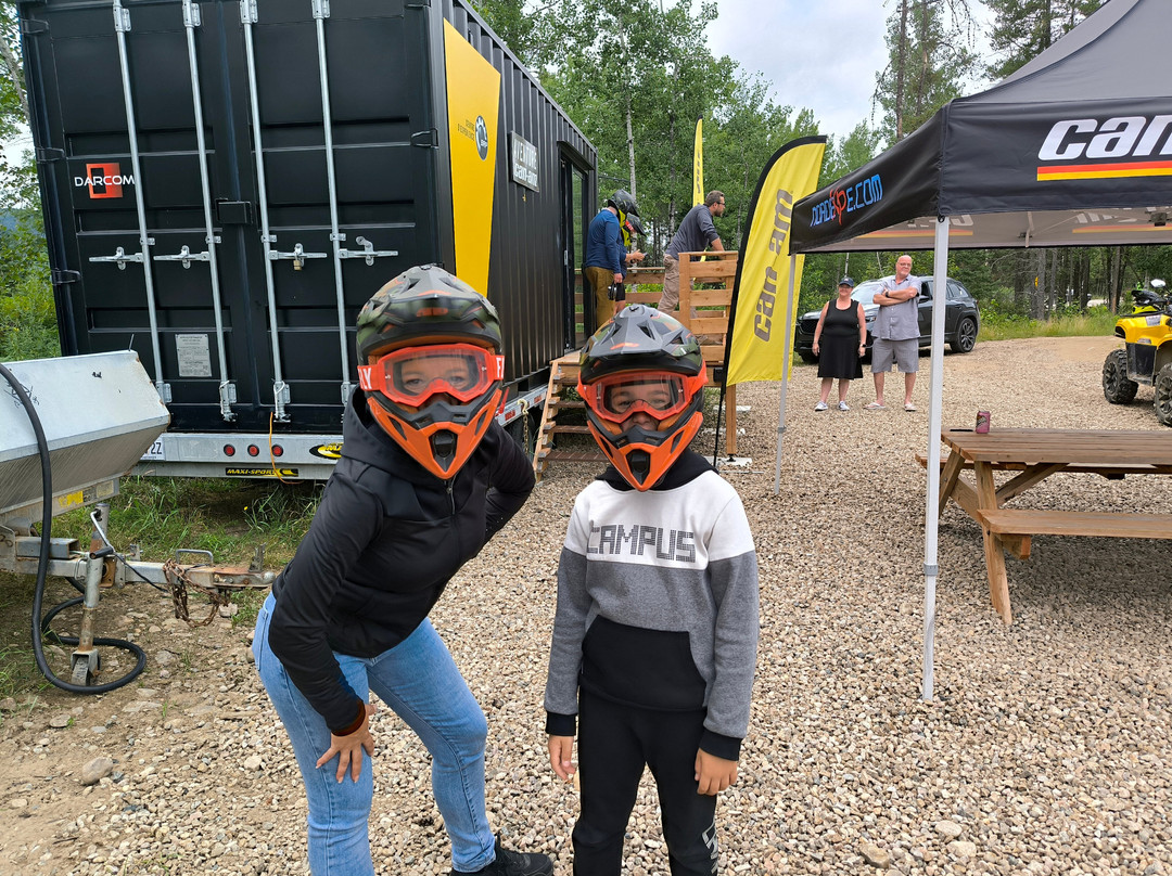 Centre d'experience skidoo Can-am Nord Expé-拉马尔拜必去景点