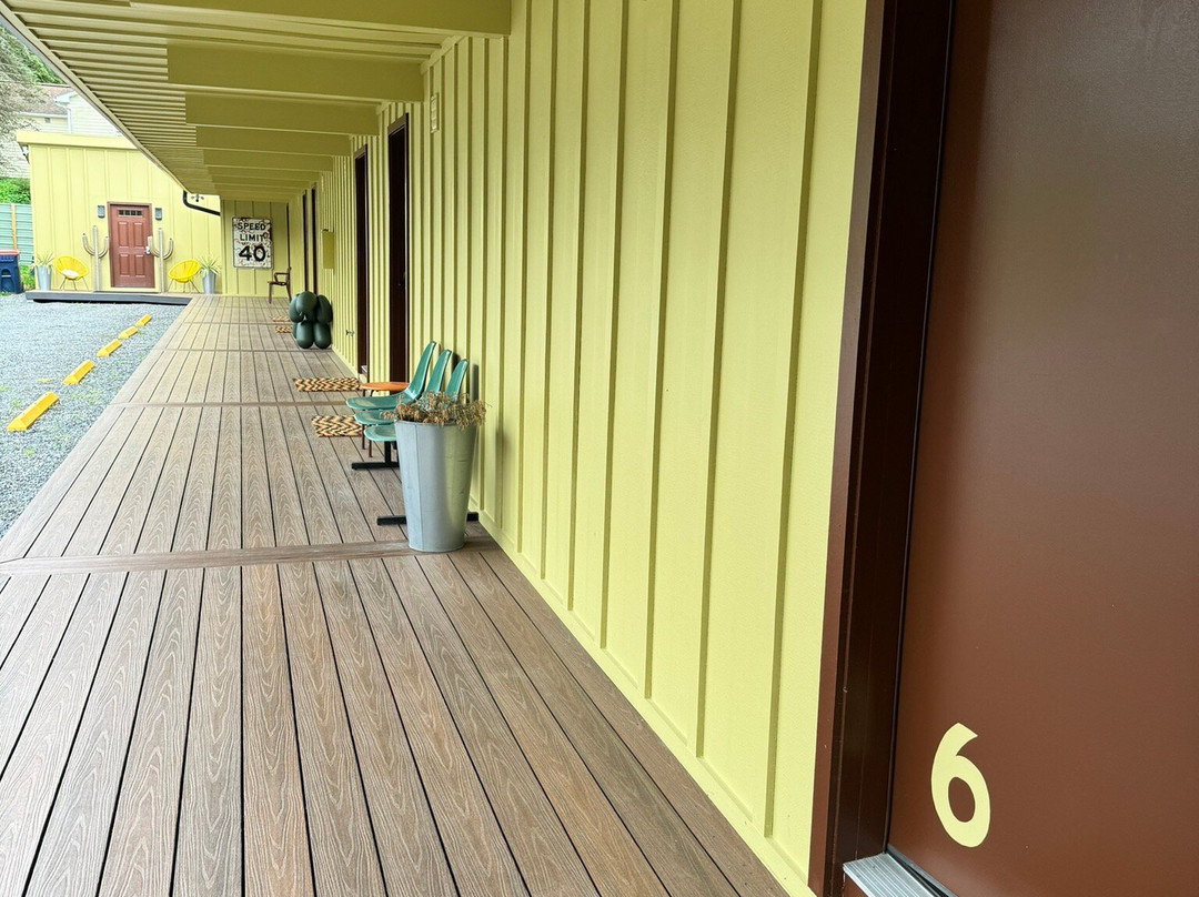 Reclaimed Motel主图