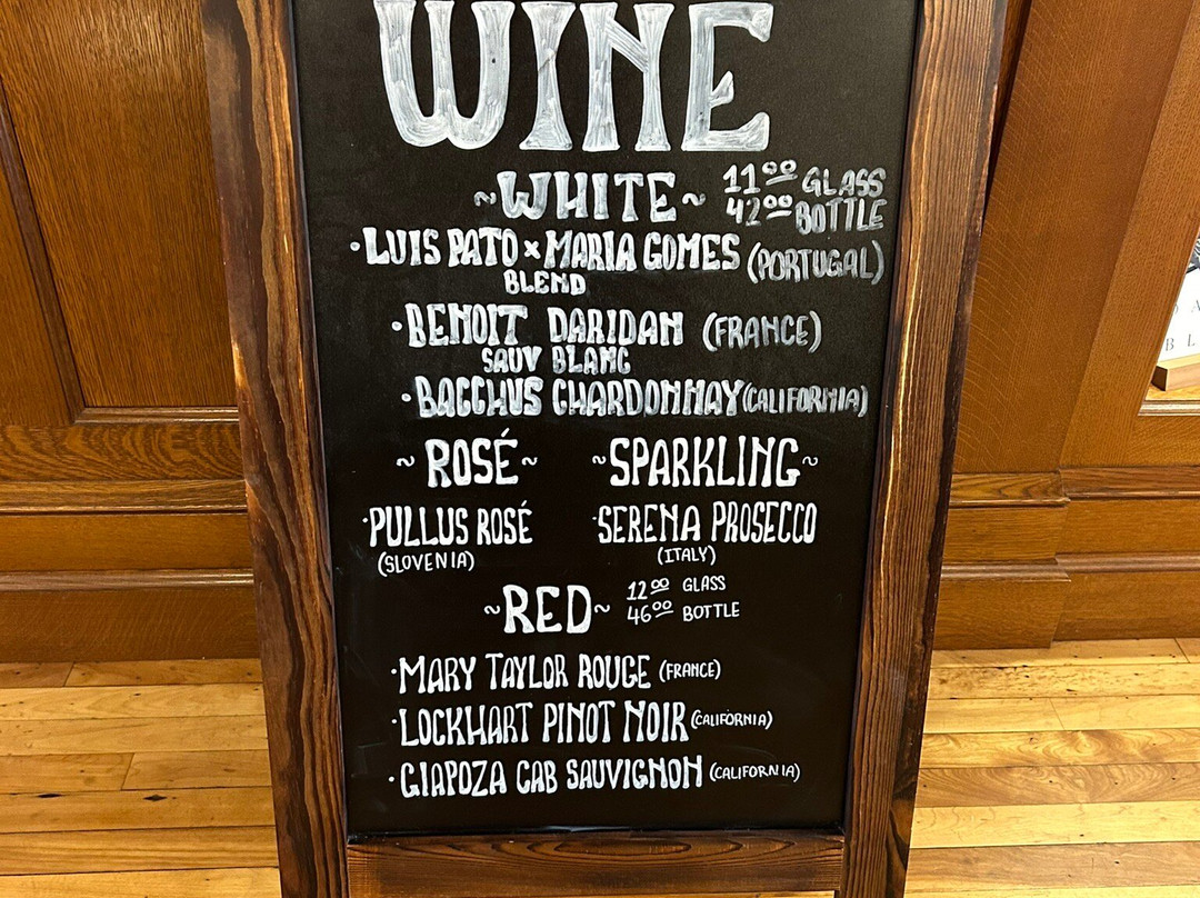 Savoy Bookshop and Cafe-韦斯特利必去景点